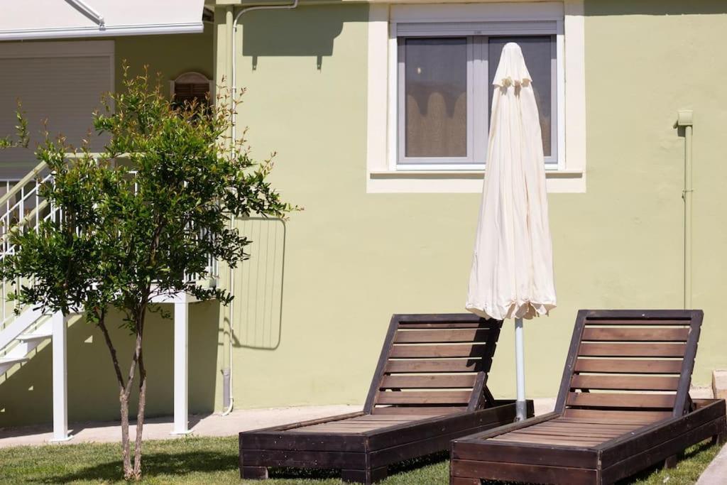 エパノミ Annis Houseヴィラ エクステリア 写真